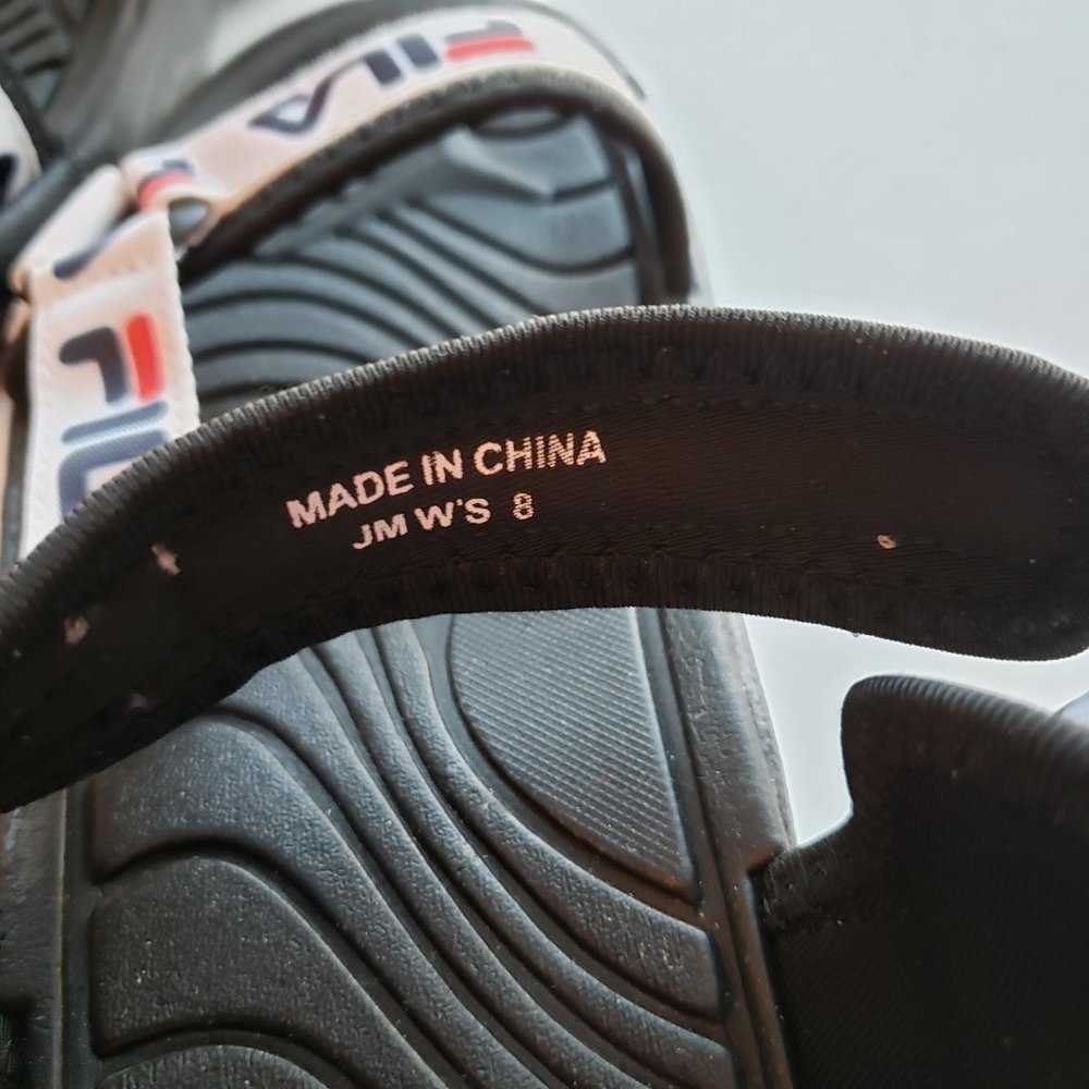NWOT FILA Sandal. - Picture 8 of 9